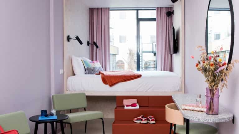 Hotel Unplugged