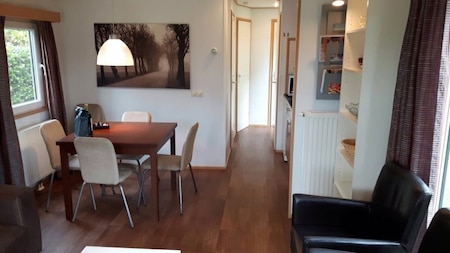 Woonkamer - Vakantiepark de Luttenberg Woonkamer - Vakantiepark de Luttenberg