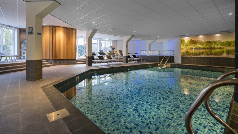 Binnenzwembad - Boshotel Vlodrop