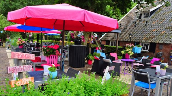 Terras - Boutique Hotel en Boerderij restaurant De Gloepe