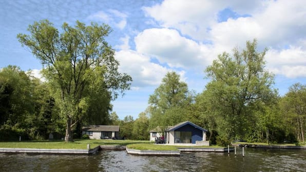 Bungalow - Rien van den Broeke Village