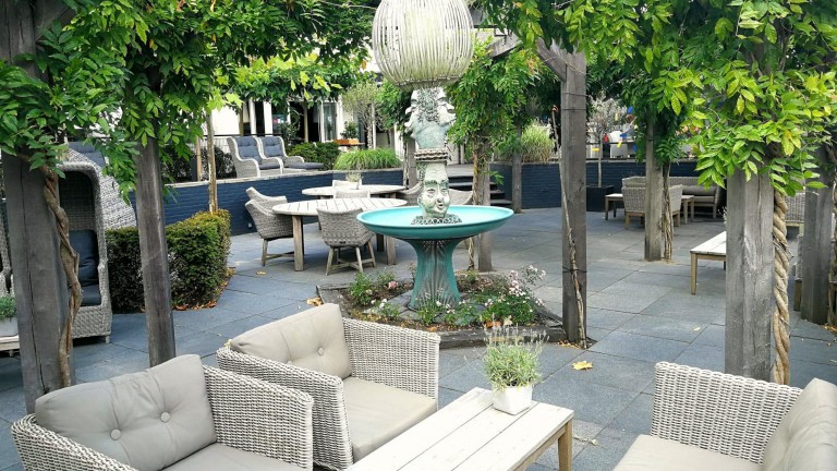 Terras - Amrâth Berghotel Amersfoort
