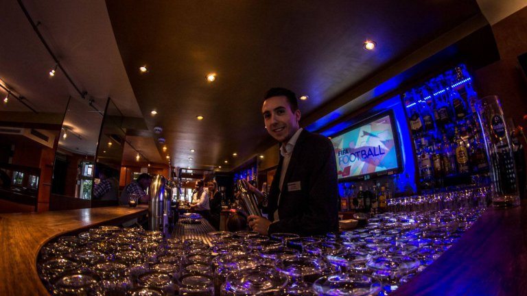 Bar