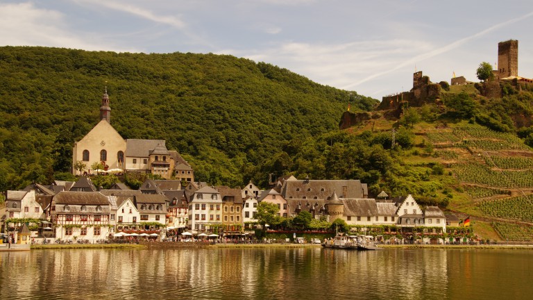 Omgeving - Hotel zum Moselstrand