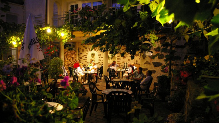 Terras - Hotel zum Moselstrand