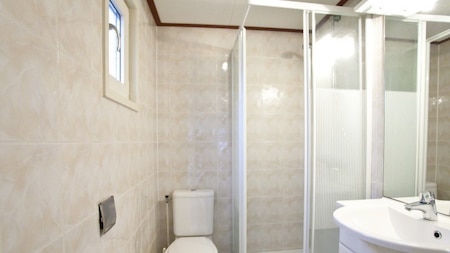 Badezimmer - EuroParcs De Hooge Veluwe