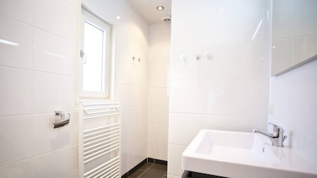 Badezimmer - EuroParcs De Hooge Veluwe