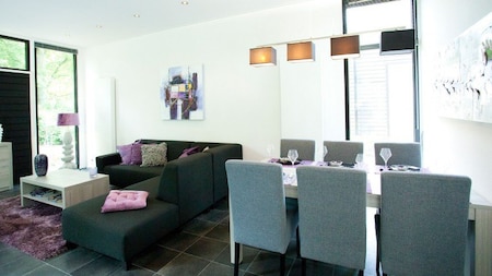 Wohnzimmer - EuroParcs Maasduinen