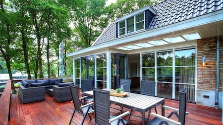 Veranda - EuroParcs Maasduinen