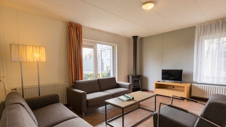 Wohnzimmer- Roompot Vakantiepark Hunzedal