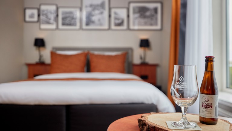 The Deluxe One - Carlton Square Hotel