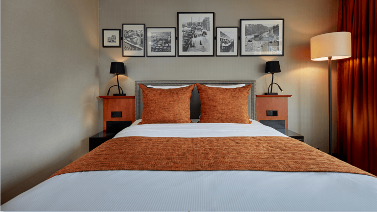 The Standard One - Carlton Square Hotel