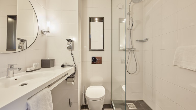 The Standard One - Carlton Square Hotel