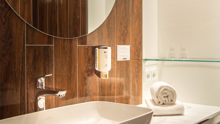 Badkamer - Hey Lou Hotel Frankfurt Airport