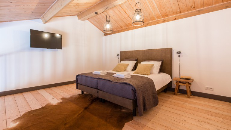 Hotelkamer op zolder - Bed and Breakfast In de Hei