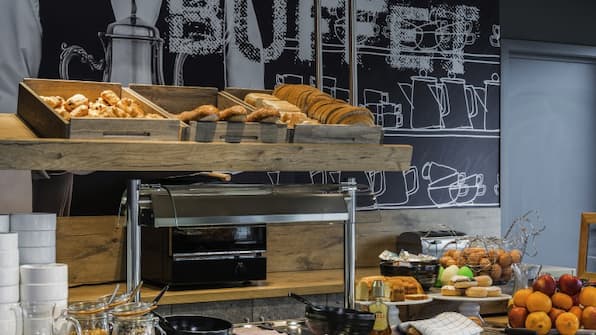 Frühstücksbuffet - ibis budget Brugge Jabbeke