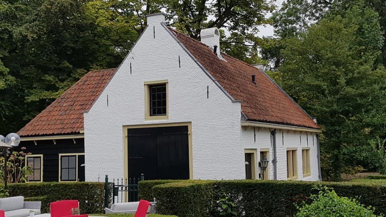 Achterzijde Het Koetshuis- Kasteel van Rhoon