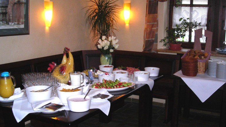 Ontbijtbuffet - Landgasthof en Hotel Zum Schwan