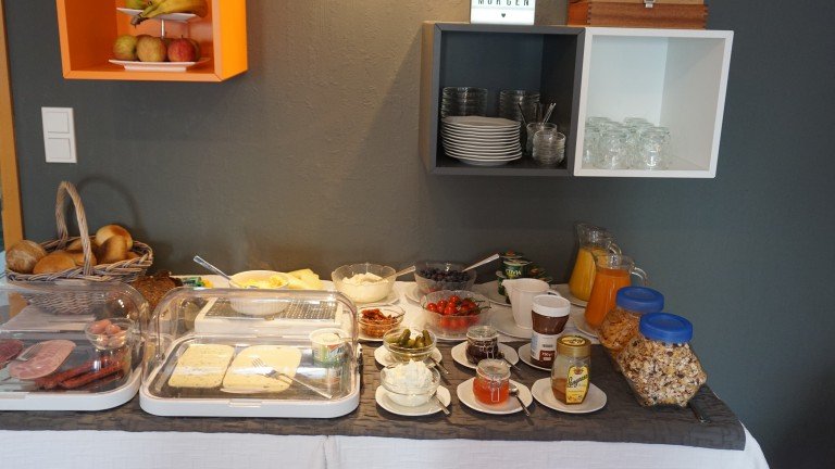 Ontbijtbuffet-Gästehaus Kiebel