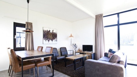 Wohnzimmer - EuroParcs Spaarnwoude