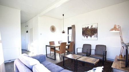 Wohnzimmer - EuroParcs Spaarnwoude