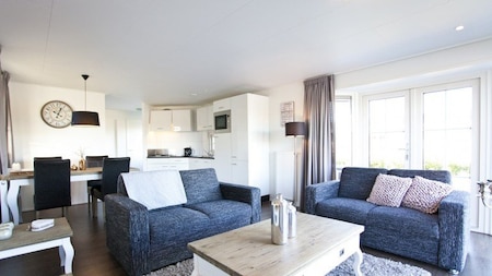 Wohnzimmer - EuroParcs Spaarnwoude