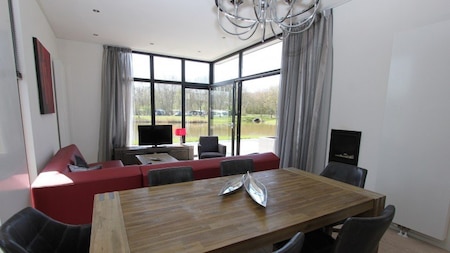 Wohnzimmer - EuroParcs Spaarnwoude