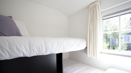 Schlafzimmer - EuroParcs Buitenhuizen