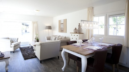 Wohnzimmer - EuroParcs Buitenhuizen