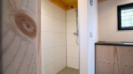 Badezimmer - EuroParcs Beekbergen