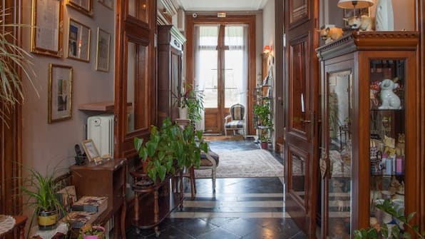 Halle - Schloss de Moulin le Comte Halle - Schloss de Moulin le Comte