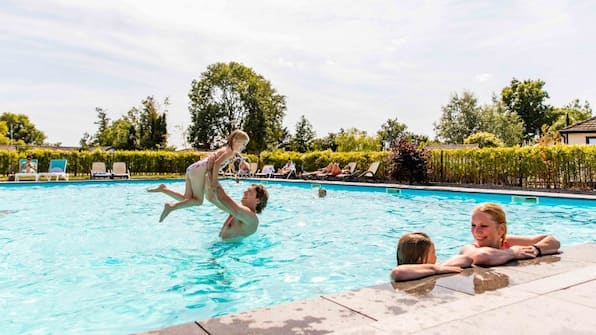 Zwembad - TopParken Recreatiepark Parc de Ijsselhoeve