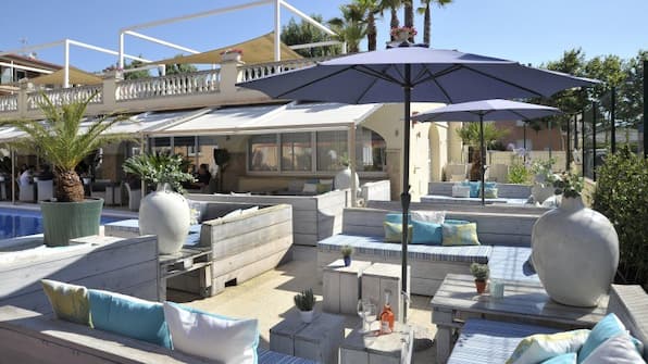 Terrasse - Van der Valk Hotel Barcarola