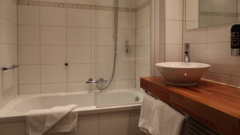 Badkamer - Hampshire Hotel Hostellerie Schuddebeurs