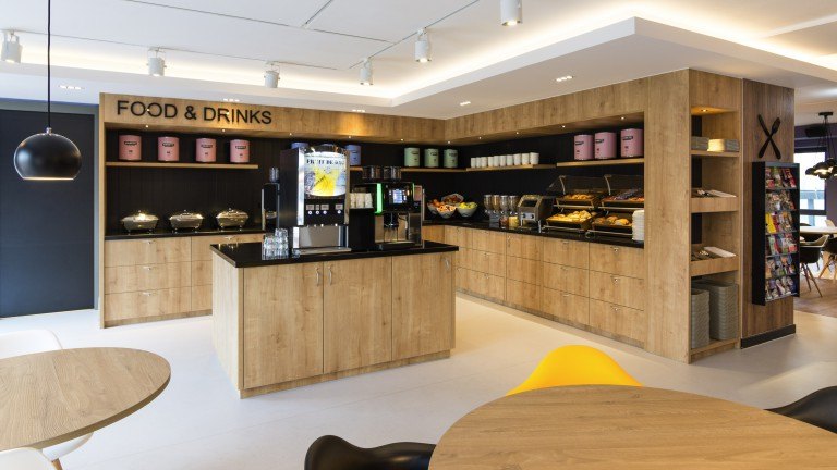 Ontbijt hoek - Ibis Styles Haarlem City Hotel