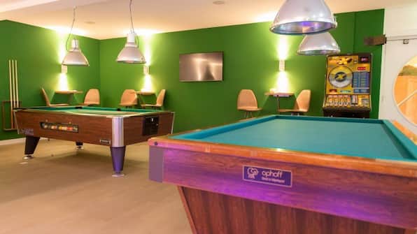 Billard - t Mantel von Marion