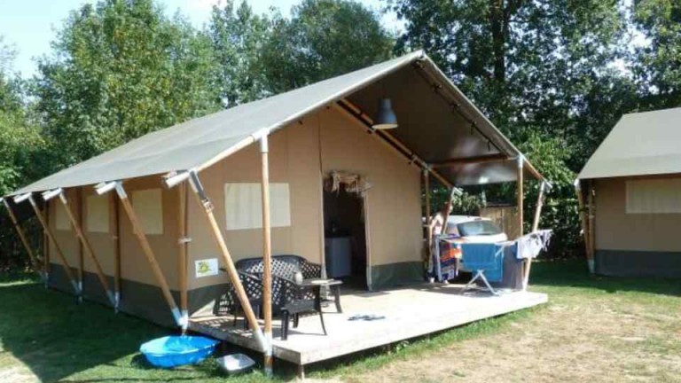 Buitenaanzicht - Vodatent Camping de Vuurkuil
