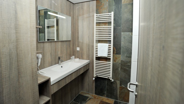 Badezimmer - Strandhotel Golfzang