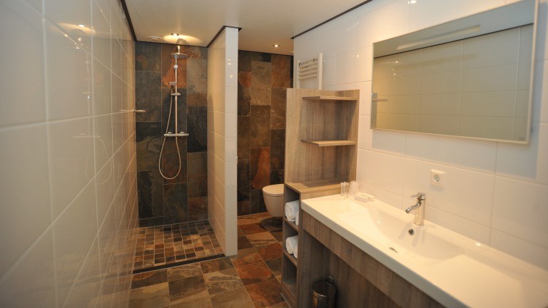 Badezimmer - Strandhotel Golfzang