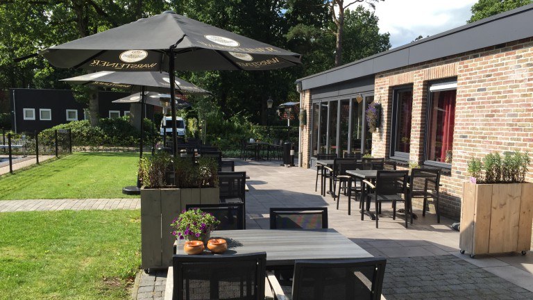 Terrasse - EuroParcs Resort Reestervallei