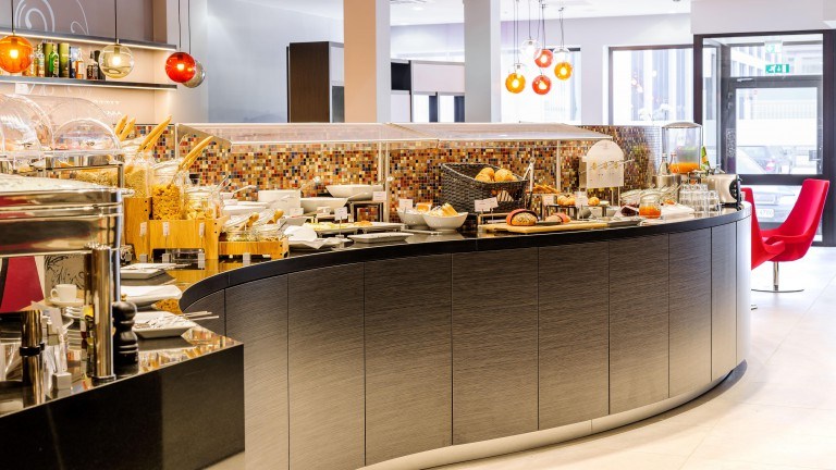 Ontbijtbuffet - Mercure Hotel Düsseldorf Zentrum