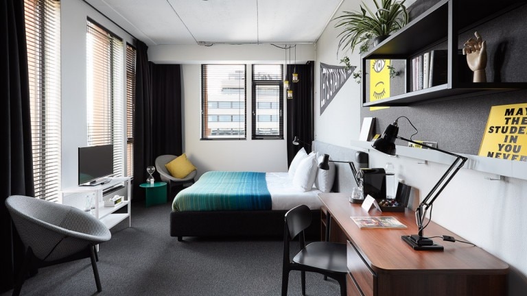 Luxus König – Der soziale Treffpunkt in Amsterdam City