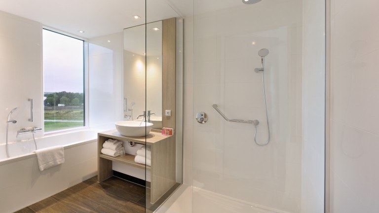 Badezimmer Superior – Van der Valk Hotel Tiel