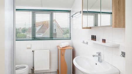 Badezimmer - Roompot Vakantiepark Zeebad