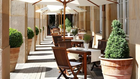 Terras - Schlosshotel Karlsruhe