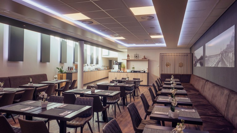 Restaurant van Plaza Premium Den Haag City Center
