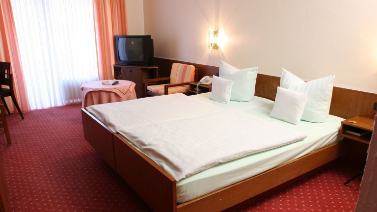 Standardzimmer – Hotel Restaurant Rothkopf