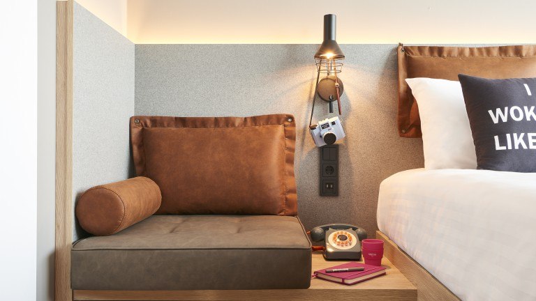 Moxy Sleeper Queen - Moxy Amsterdam Schiphol Airport