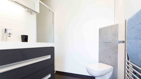 Badezimmer - EuroParcs Noordwijkse Duinen Badezimmer - EuroParcs Noordwijkse Duinen