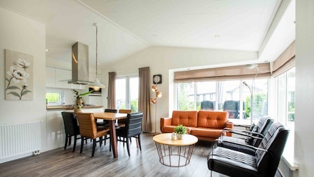 Wohnzimmer - EuroParcs Noordwijkse Duinen